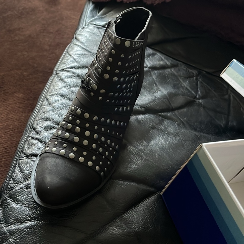 White Mountain Desire black sueded Bootie with Studs